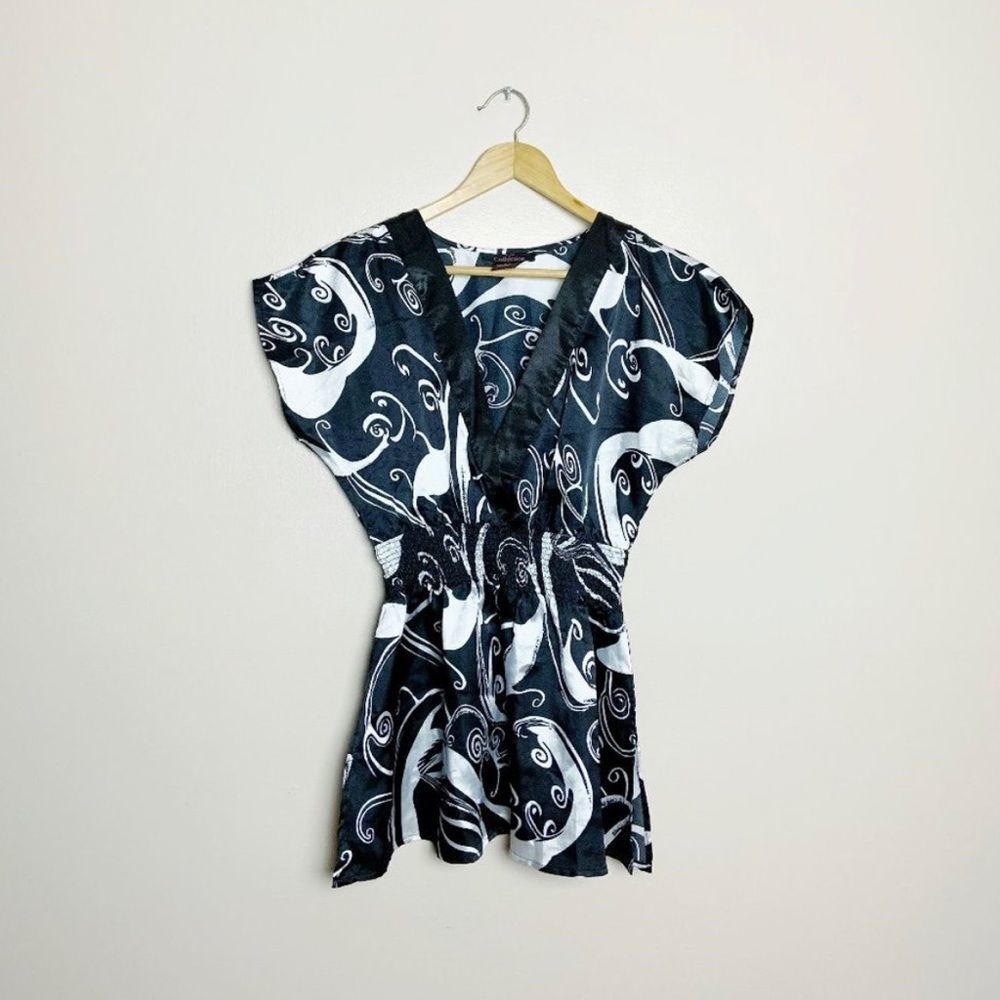 CLEARANCE! Pink Collection Deep V Blouse M EUC